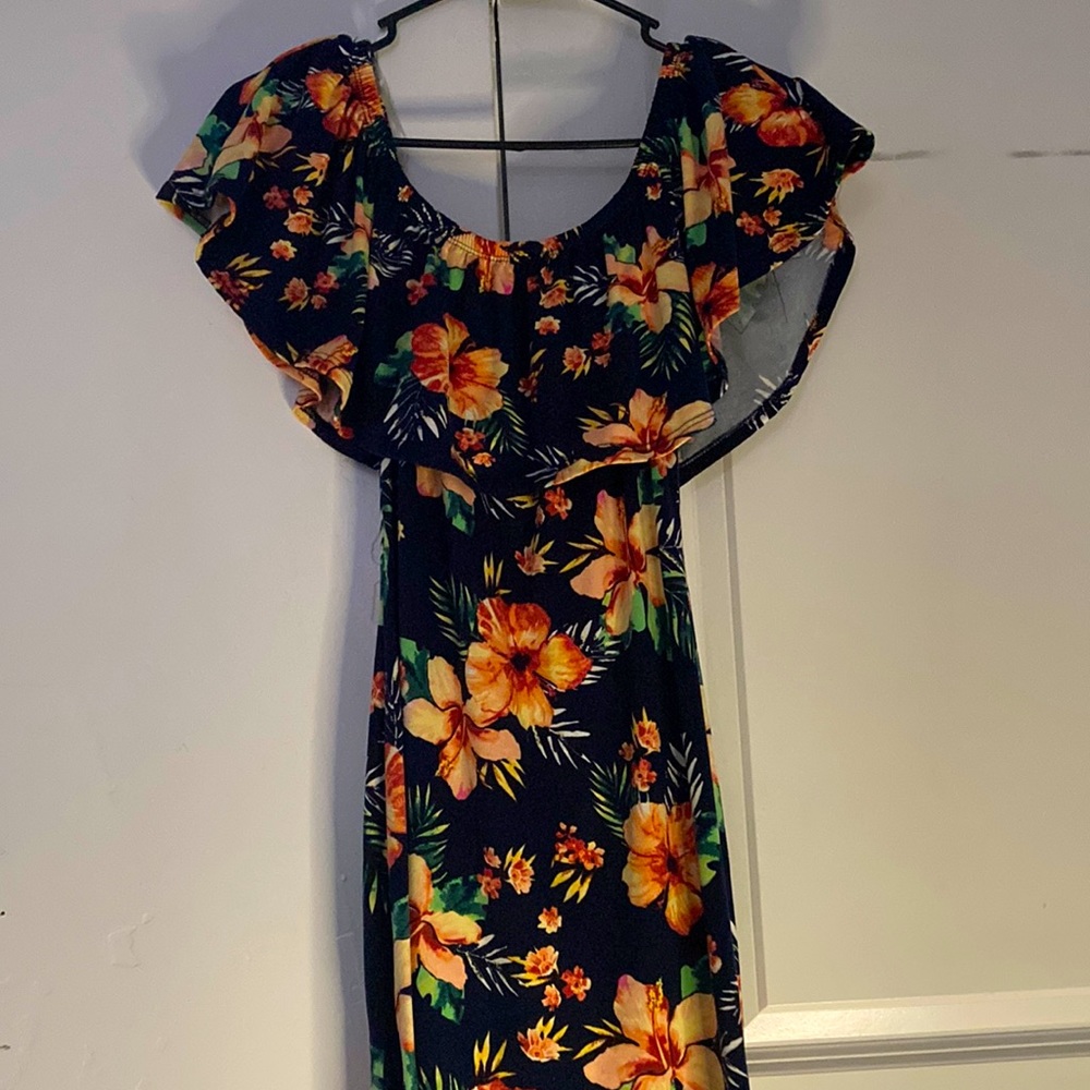 Selling Large TMG New York.